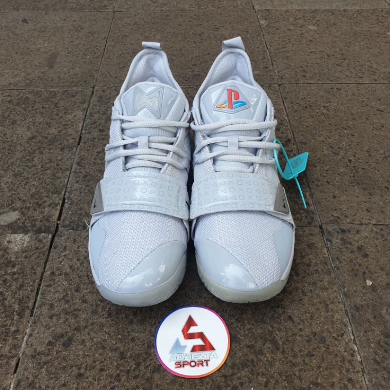 pg all white
