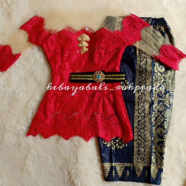 Set kebaya sabrina modifikasi