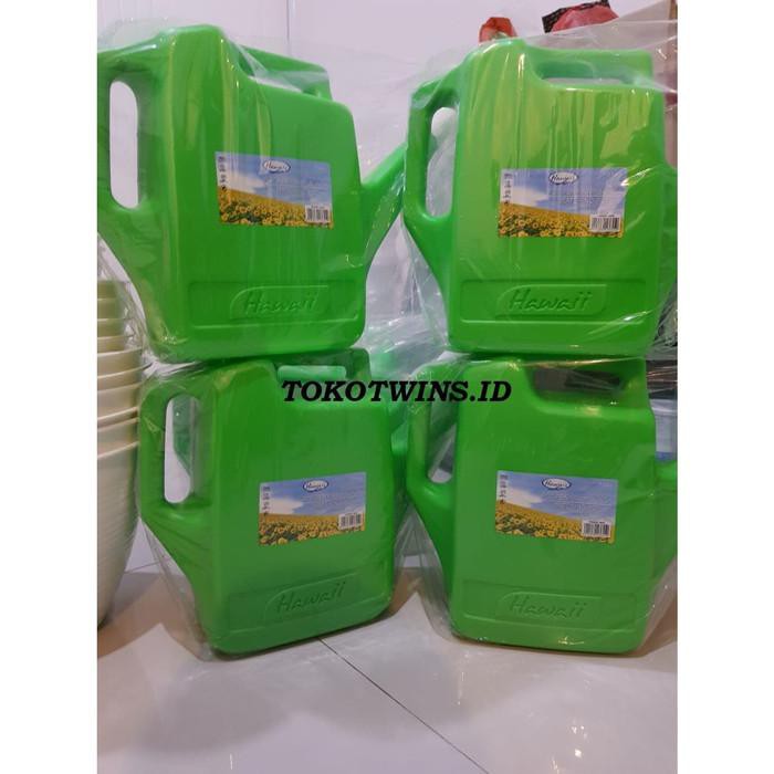 Penyiram Bunga / Siraman Tanaman / Teko Siram Bunga Merek Hawai