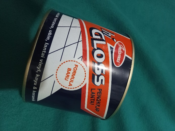 Higloss 500 Gram / Bahan Pengkilap Lantai Keramik
