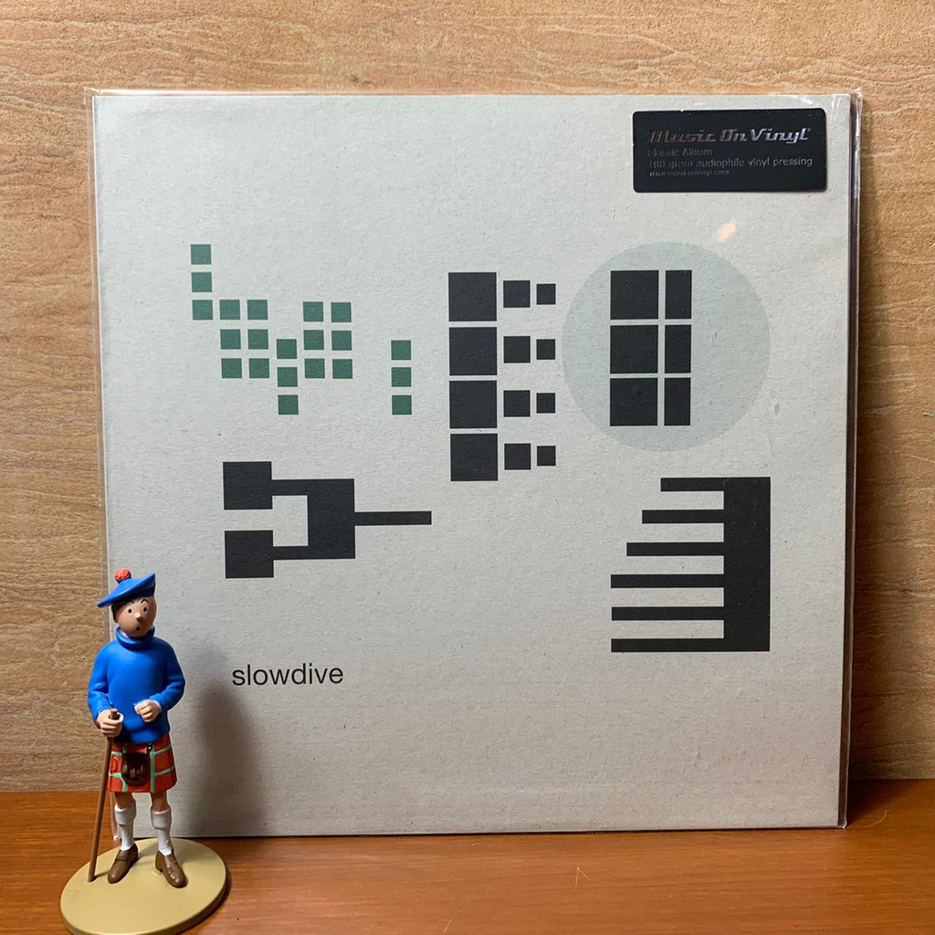 PIRINGAN HITAM / VINYL SLOWDIVE - PYGMALION