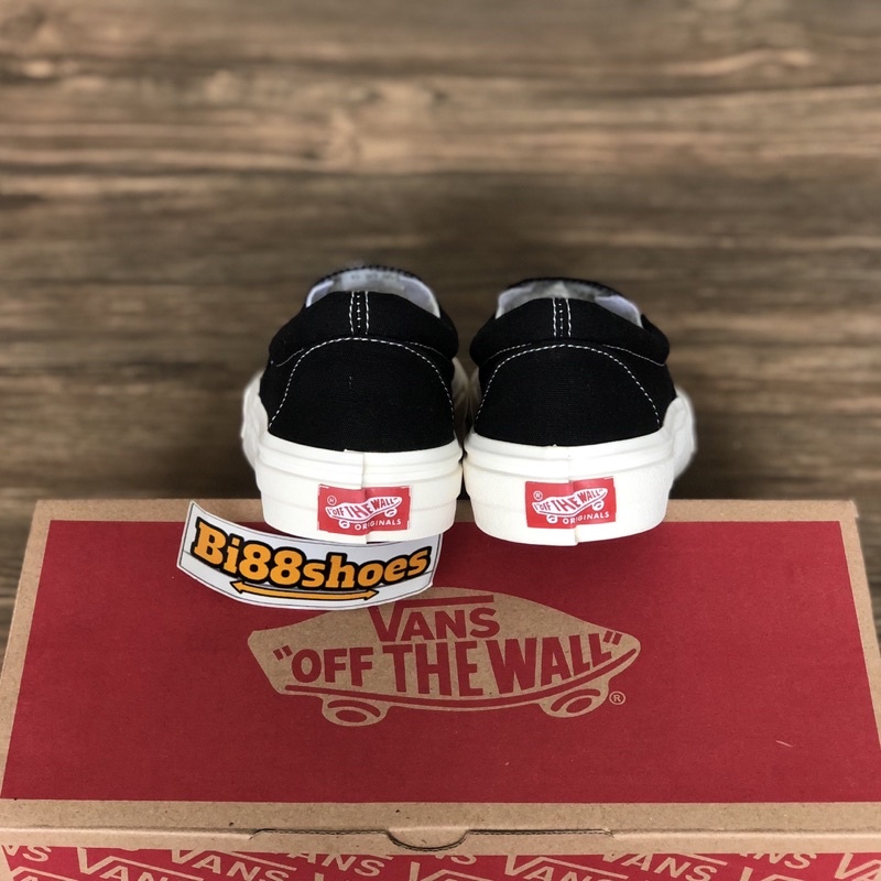 VANS SLIP ON BLACK WHITE BNIB 1:1 OG