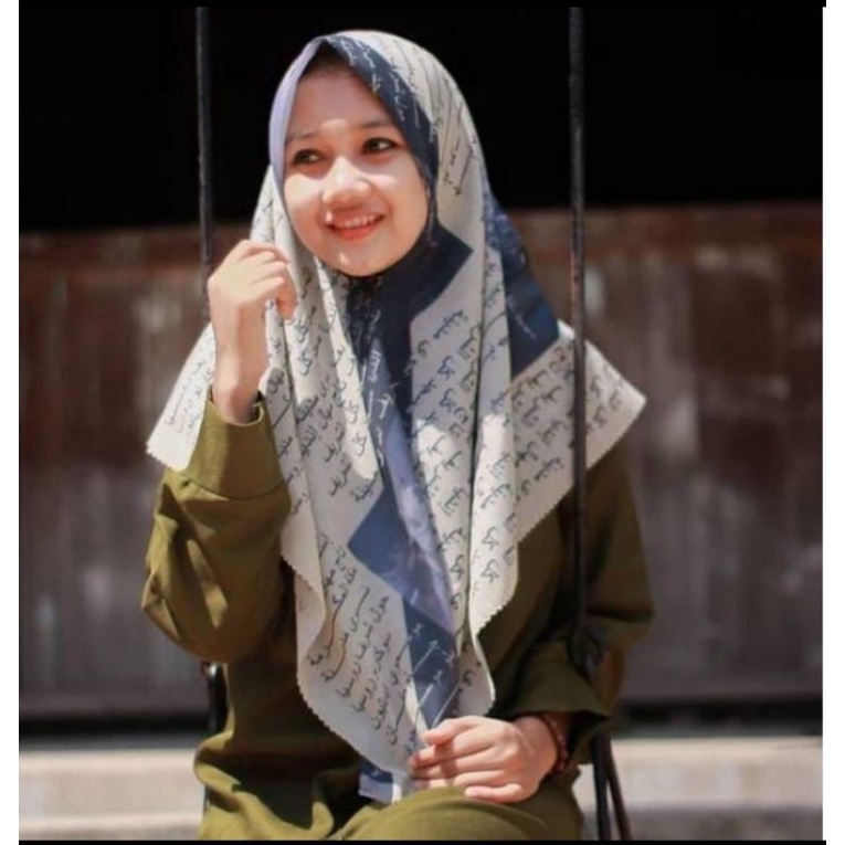 jilbab segiempat voal laser cut motif koran arab