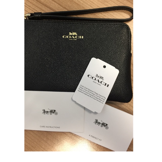 CORNER ZIP WRISTLET IN CROSSGRAIN LEATHER (COACH F58032) BLACK