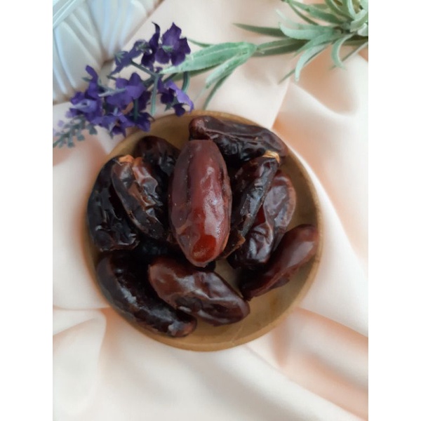 

KURMA MADINA