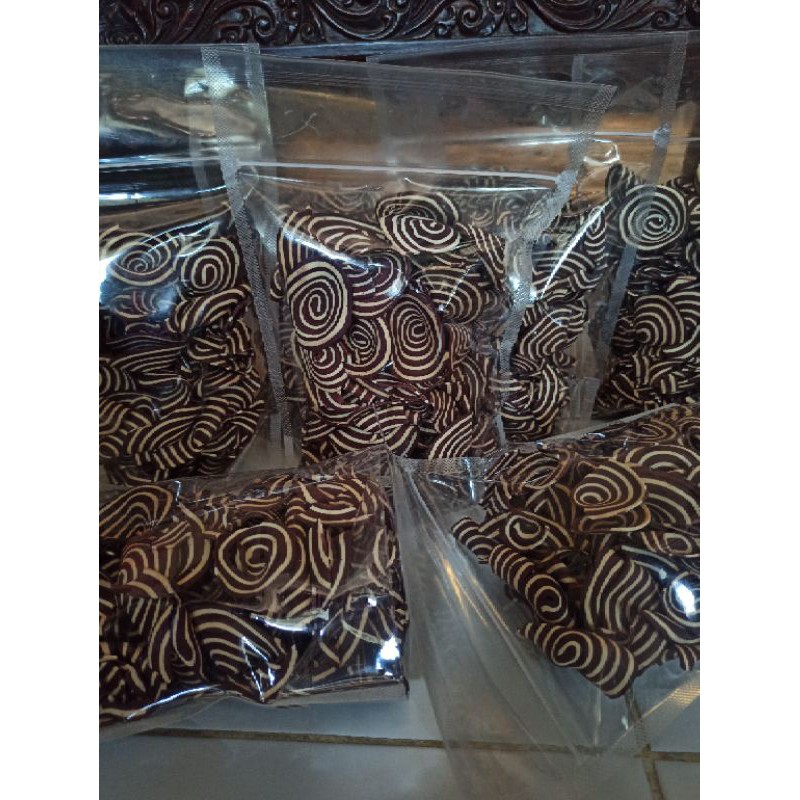 

Keripik Kuping Gajah Coklat 250gram