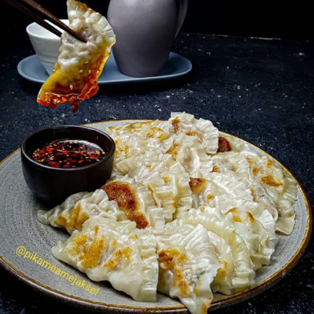 

Pikameame Chicken Gyoza