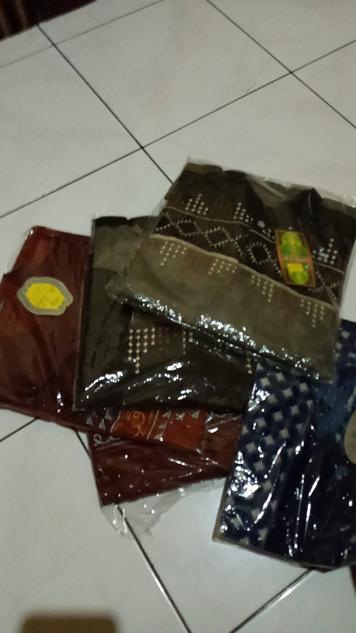 Grosir Kemeja Batik Pria Seri Size M..l..xl..xxl  /seragam Batik Keluarga Kondagan