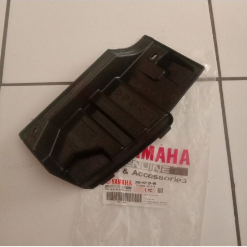COVER TUTUP AKI MIO M3 ORIGINAL YAMAHA