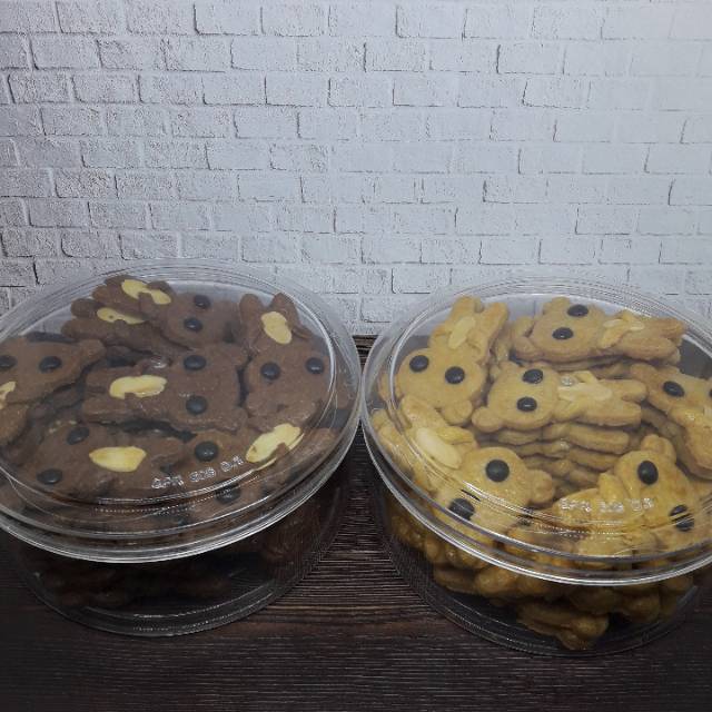 Kue kering almond / bear hugging almond cookies