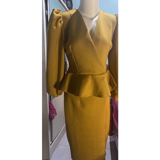 PRELOVED SOLEMIO DRESS | DRESS SEXY | DRESS PARTY | DRESS KONDANGAN | DRESS PESTA | DRESS CASUAL | S