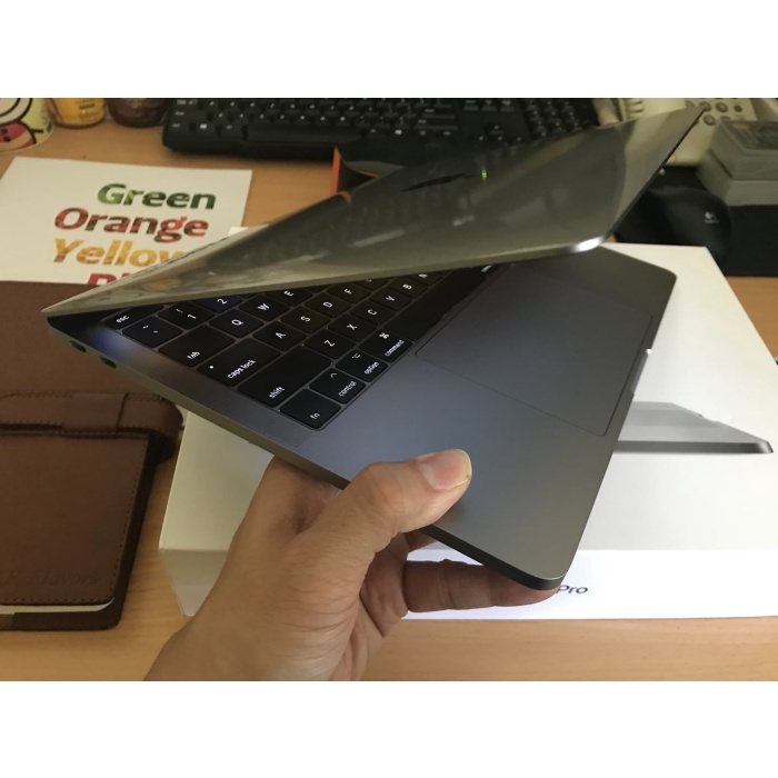 {bekas}  FULSET Macbook Pro 2017 13 Space Grey MPXQ2 LIKENEW GARANSI 2019 Limited