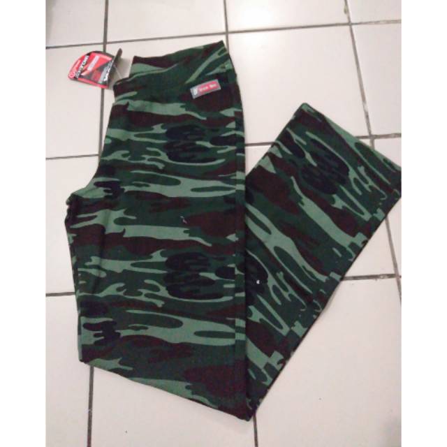 Celana loreng unclewest