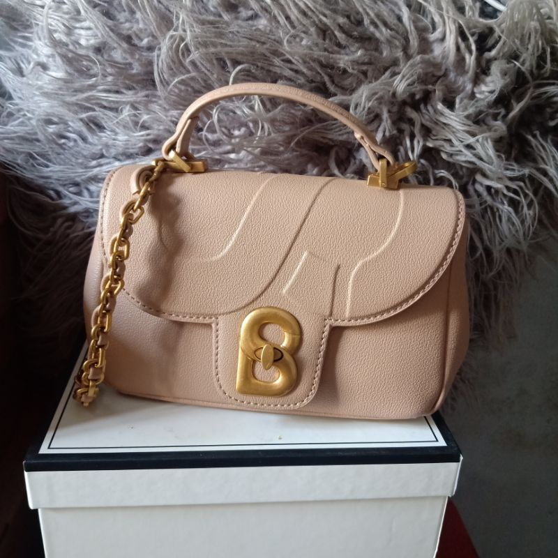 pl alma flap bag small beige buttonscarves