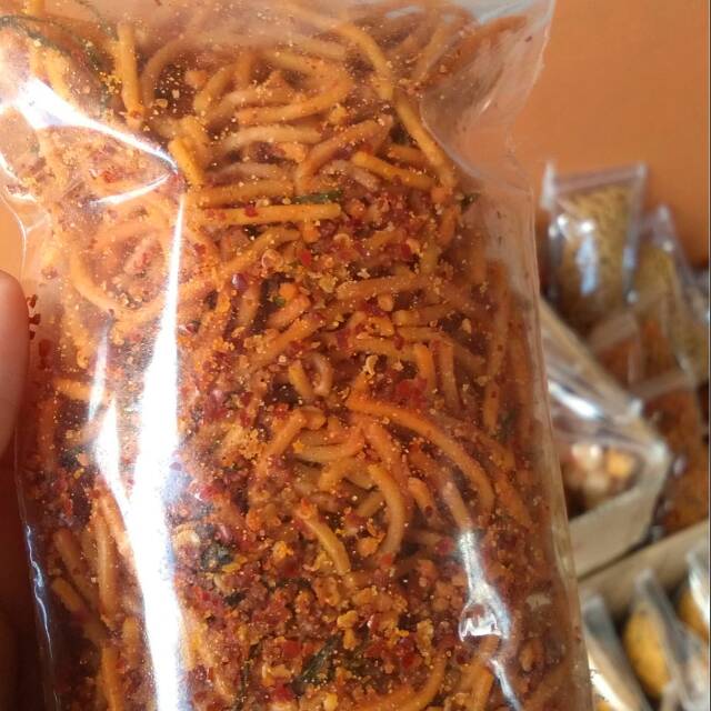 

Cemilan Mie ayam