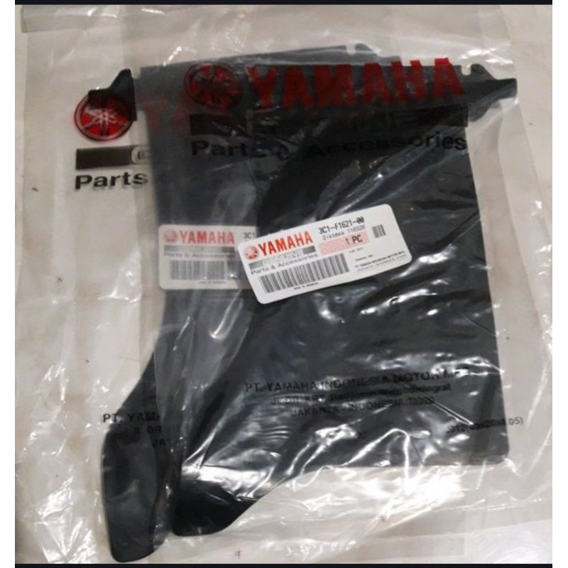 flap kepet karet Spakbor belakang shock bagian belakang vixion old ORI Yamaha 3C1-F1621-00