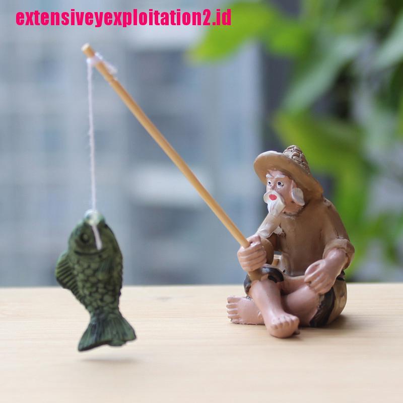 Miniatur Orang Memancing Bahan Resin Untuk Taman