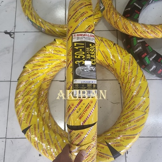 Ban Classic Klasik 350 Ring 17 Clasic Swallow SB-135 Ring 17