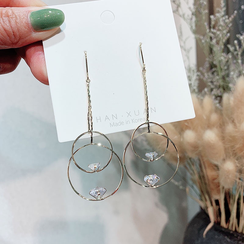 Anting-anting anggun online influencer Dongdaemun sederhana lingkaran set panjang telinga hook Diamo