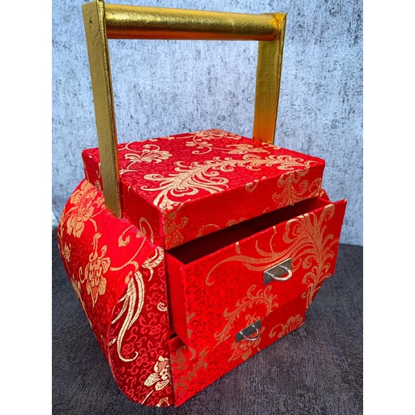 

Box Hampers Imlek / Sangjit