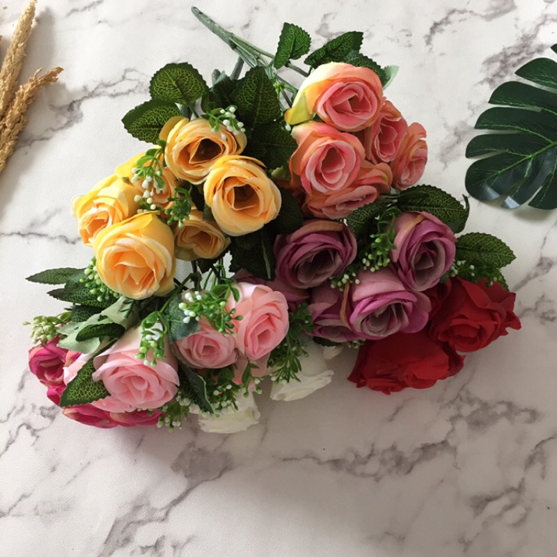 Bunga Mawar Artificial 6 kepala