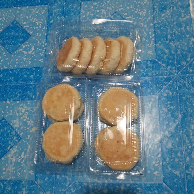 

Bakpia aneka rasa ada kacang ijo ,, nanas ,, & coklat