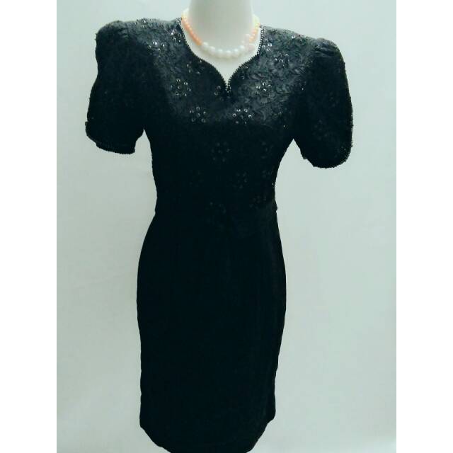 Baju pesta elegant..hitam manik