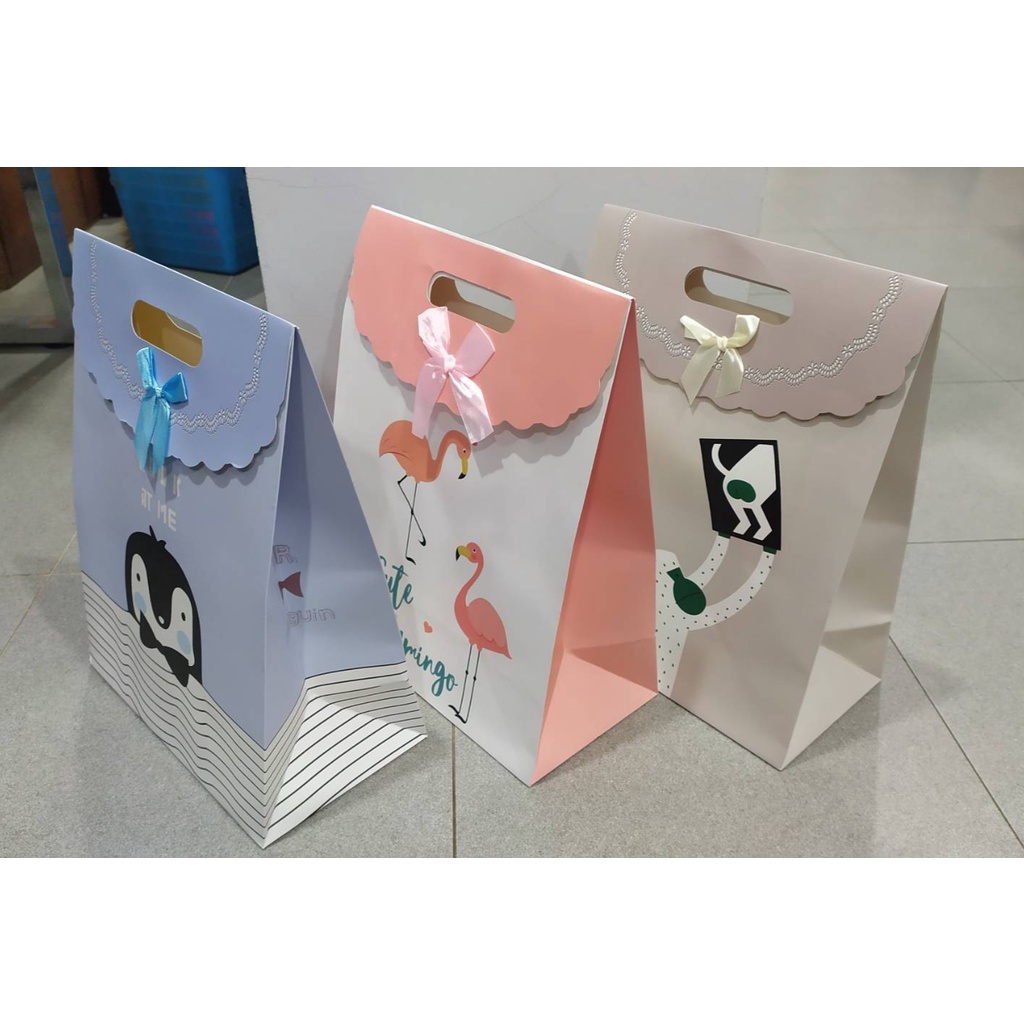 Paper Bag / Tas Kantong Kertas Kado Hadiah Ukuran Besar