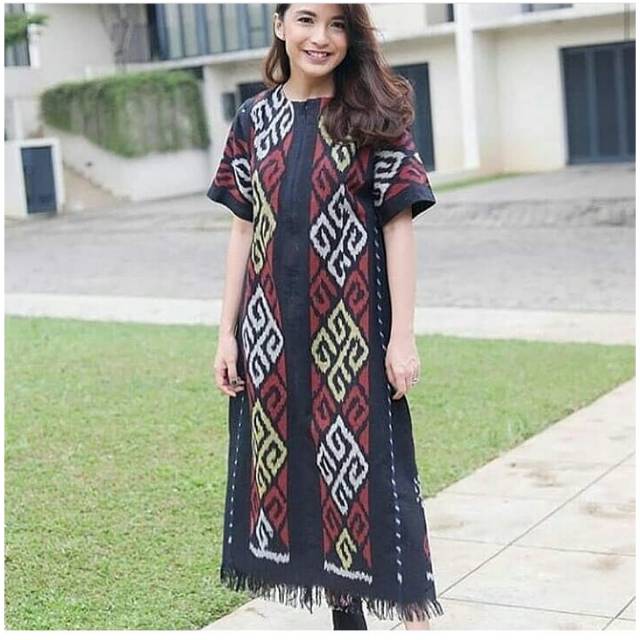 Dres tenun motif toraja black v190