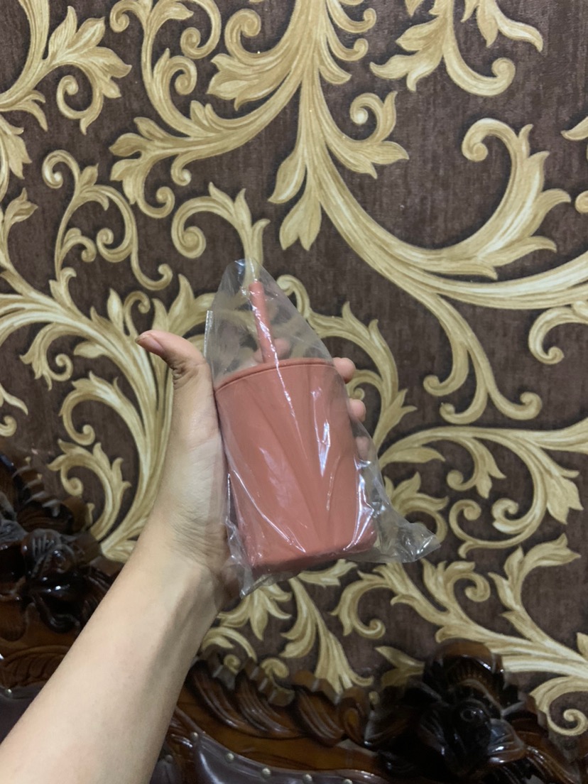 Mikamave Silicone Cup Set With Straw