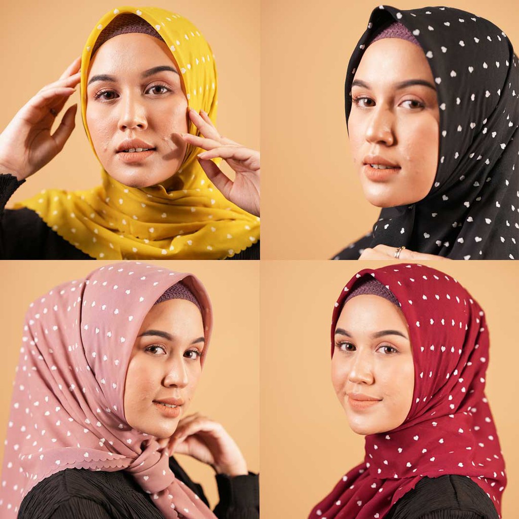 HIJAB SEGIEMPAT LOVE SQUARE