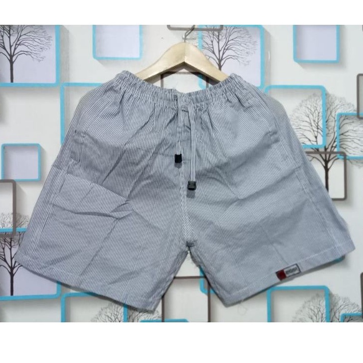 Celana Pendek Wanita Santai Selutut Katun