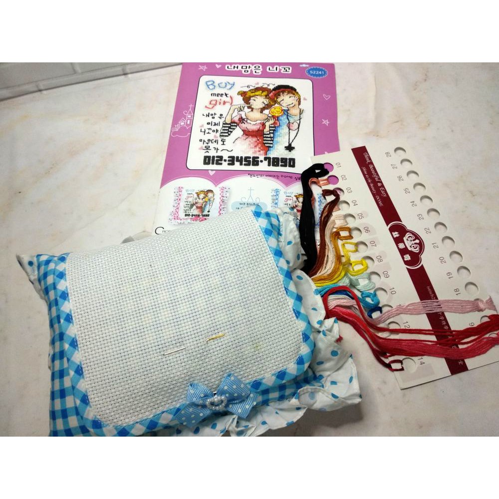 Paket Sulam Kristik Strimin Sarung Bantal Mini DOME S2241 Couple Korea