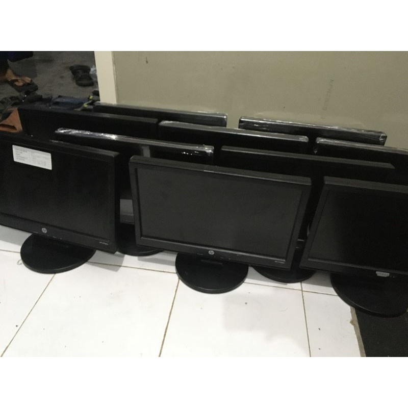 Lcd Monitor 16&quot; Wide