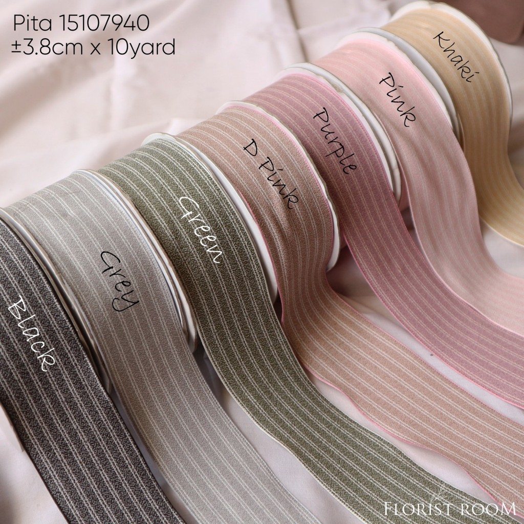 

Pita 15107940 ±3.8cm x 10yard - Ribbon - Pita motif - kado