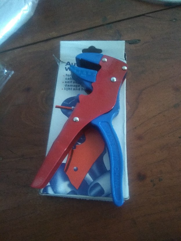 Alat Pengupas Kabel Otomatis Otomatis