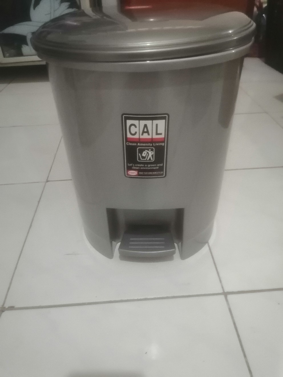 Tempat Sampah Injak + Ember 10 Liter -shinpo-