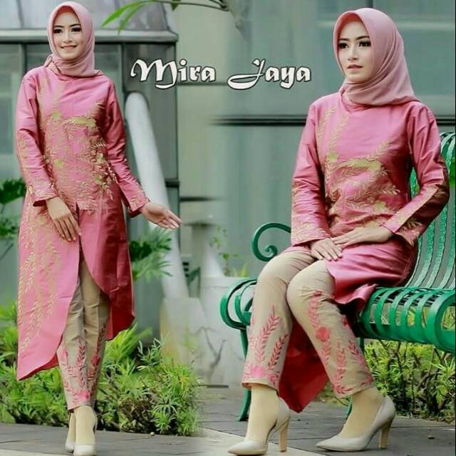 Setelan celana kebaya ulala