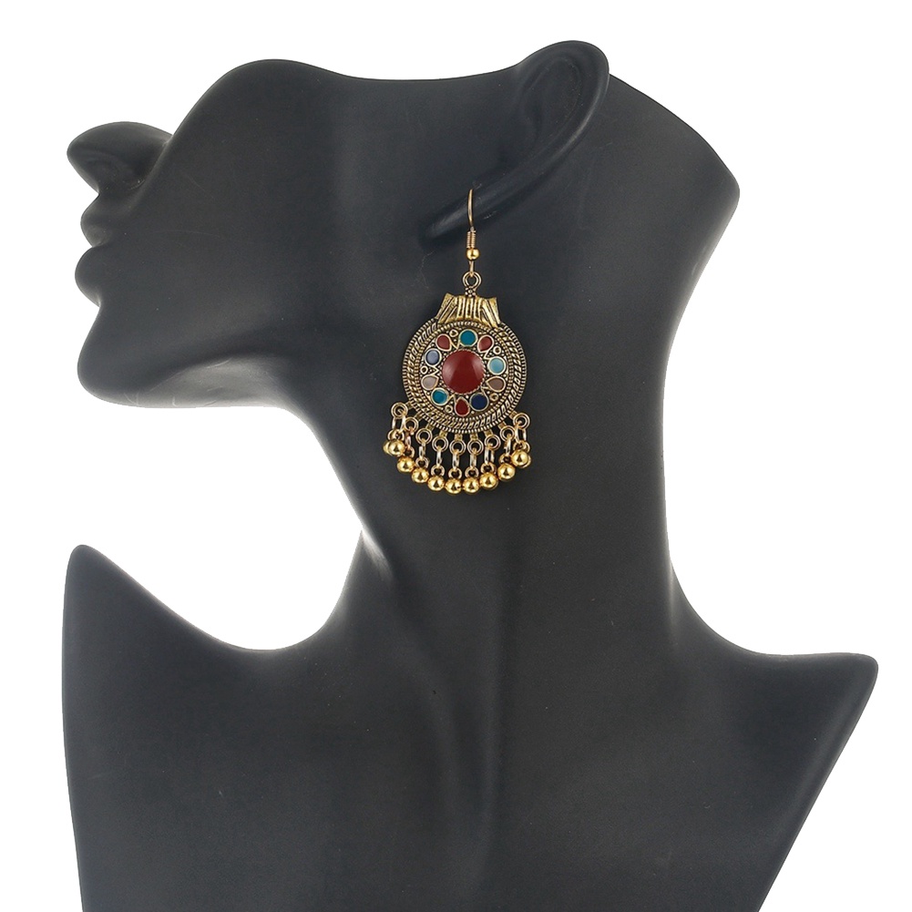 Hu Hu Hu Hu Hu Alat Bantu Pasang Kacamata♡ Anting Kait Gantung Statement Bahan Metal Desain Bolarumbai Gaya Vintage Untuk Wanita