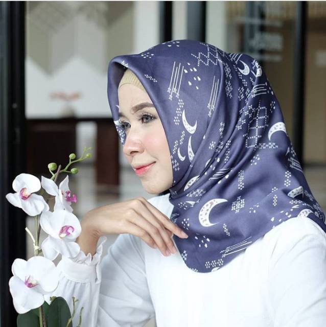 Hijab Segi Empat Moonlight 2 Edition / Segi Empat Moonlight Series 2