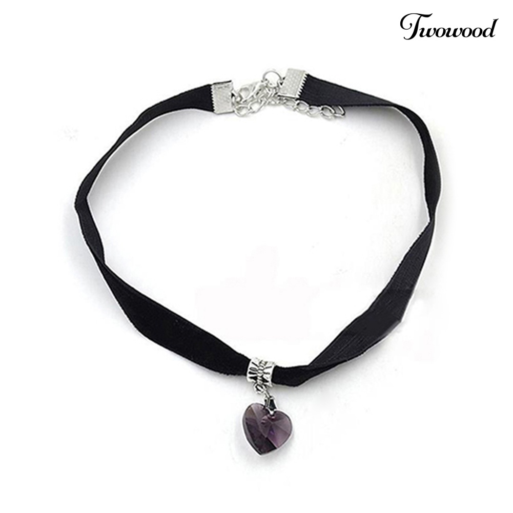 Kalung Choker Pendek Liontin Hati Aksen Berlian Imitasi Handmade Gaya Retro Gothic