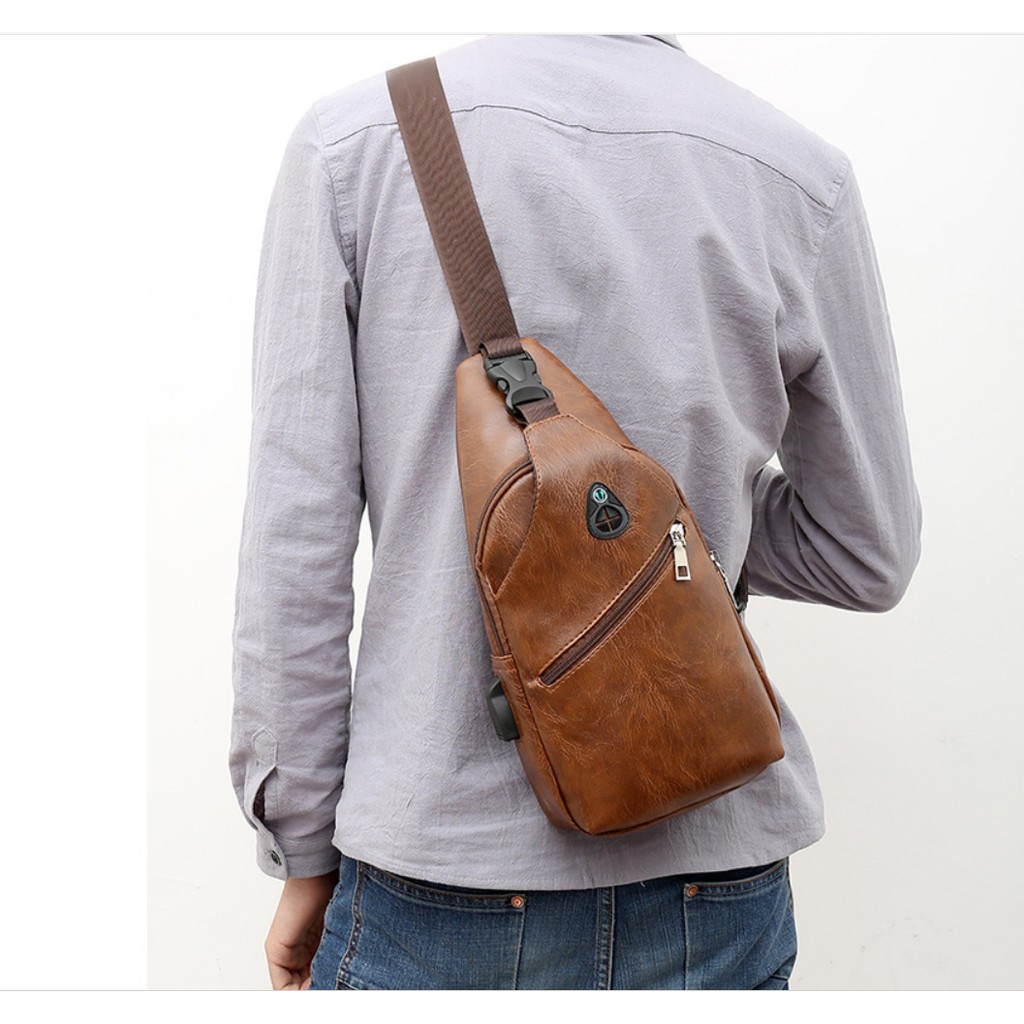 Tas Selempang Kulit Sling Bag Leather Pria + USB Port + Headset Hole