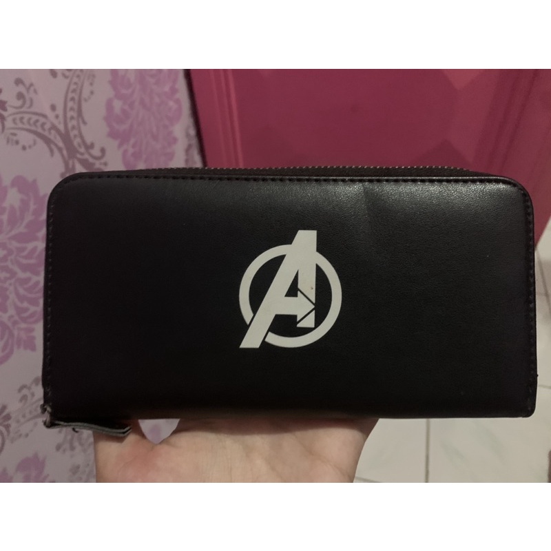 Preloved Dompet Miniso x Marvel