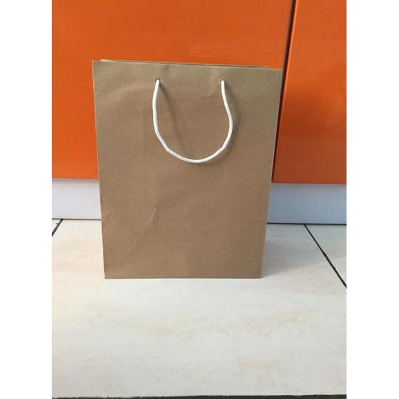 

Fika Tas Kertas Paper Bag 25X8X35 Cm Sablon