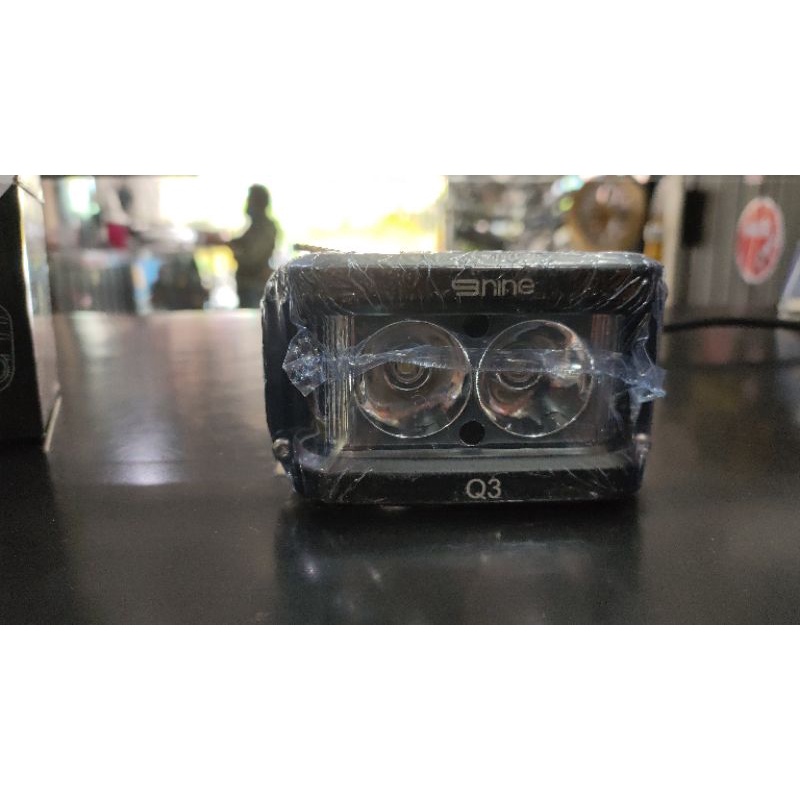 Lampu sorot Luminos Q3 2mata