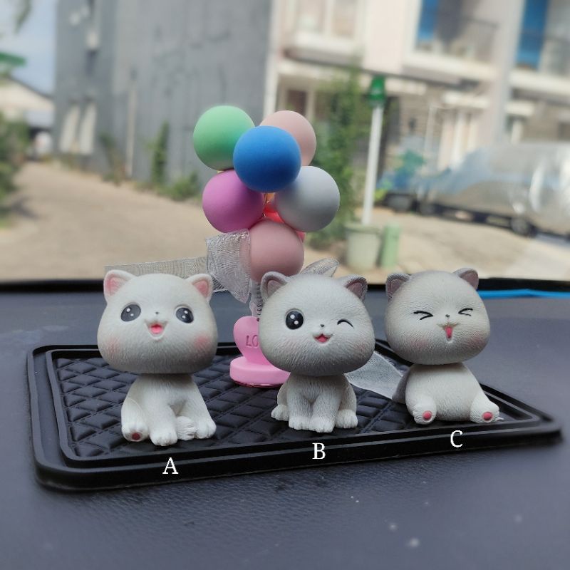 0Pajangan Dashboard Crazy Cat Kucing Kepala Goyang Mobil Bobble Shaking Head Hiasan