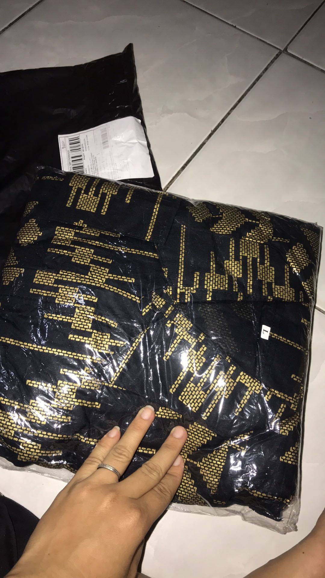 Maura Couple - Sania Ruffle Batik Couple Ori Ndoro Jowi Garansi Termurah Shopee - Couple Kintana