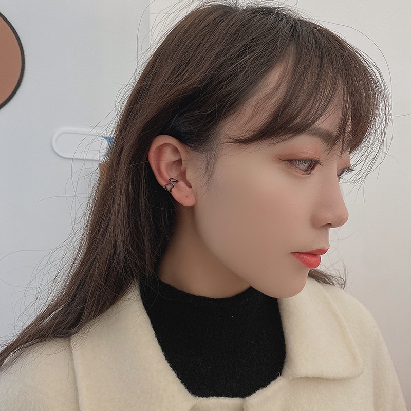 2021 Love No Pierced Ear Bone Clip Temperament Net Red Korean Ear Clip Female Simple Wild Personality Earrings Sweet Heart Jewelry