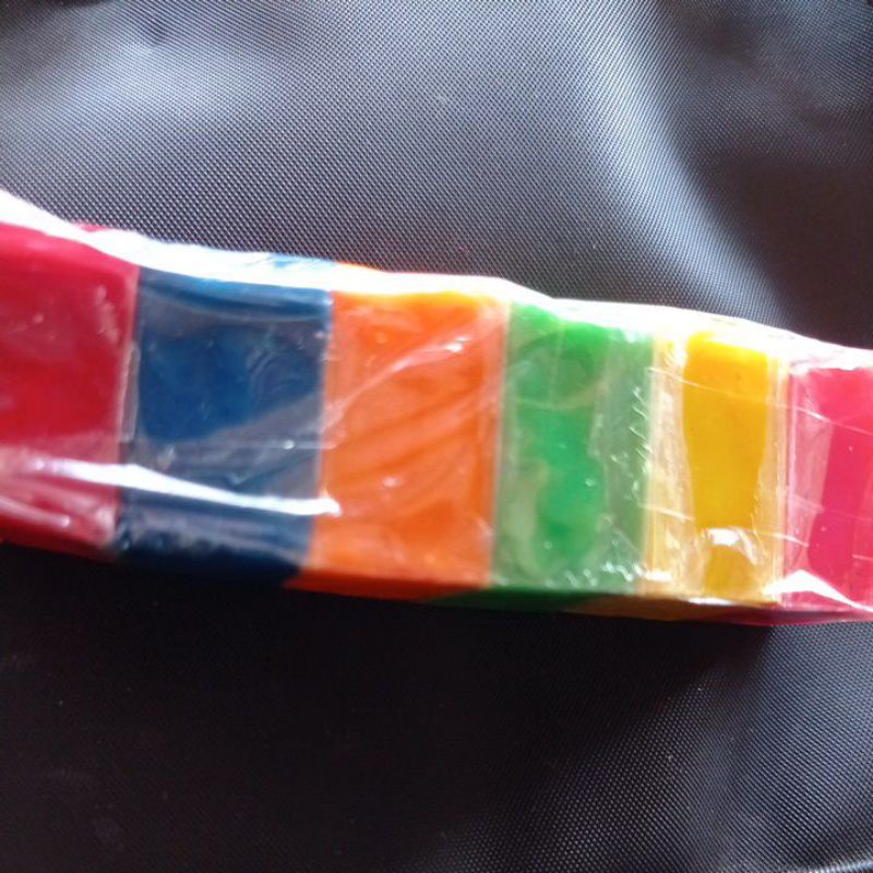 lilin mainan (plastisin)