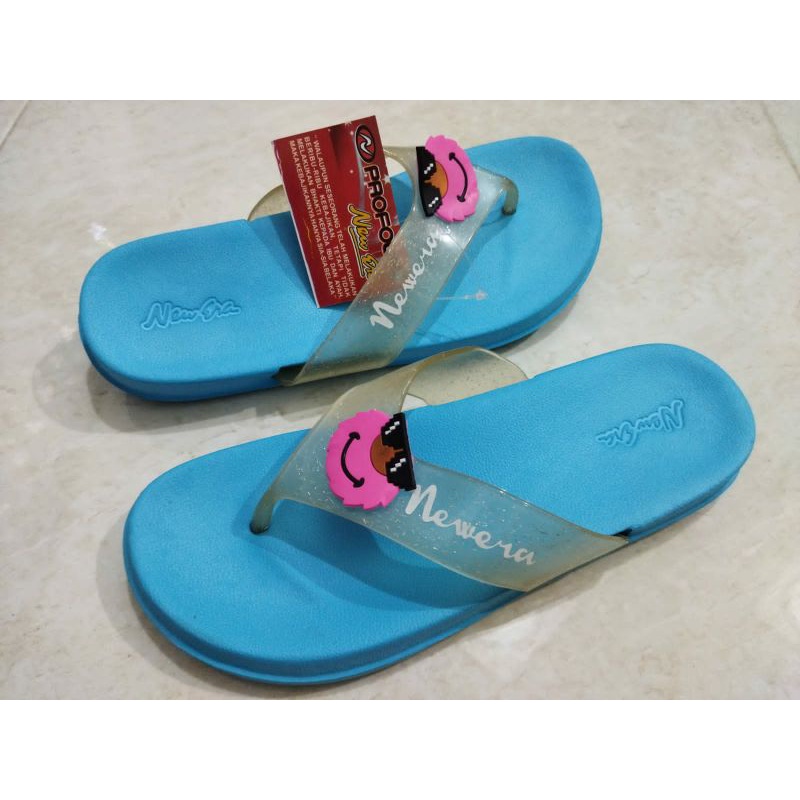 Sandal Jepit Wanita New Era Karakter Kartun